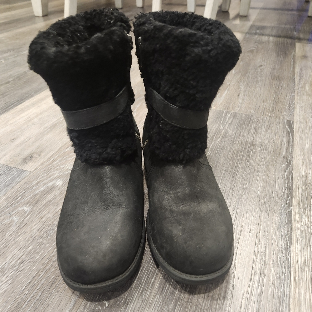 Size 7.5 Uggs Womens Boots